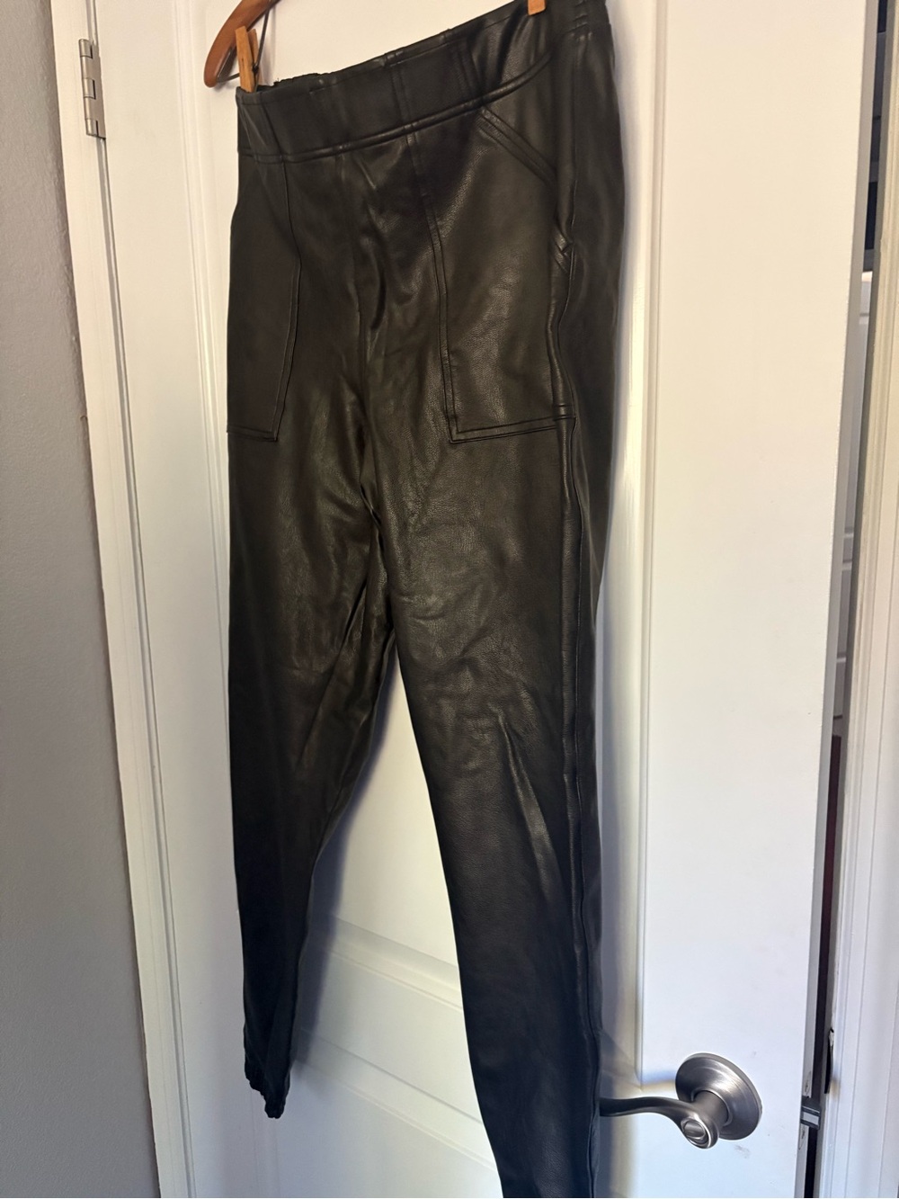 Spanx faux leather joggers size L - Picture 2 of 6